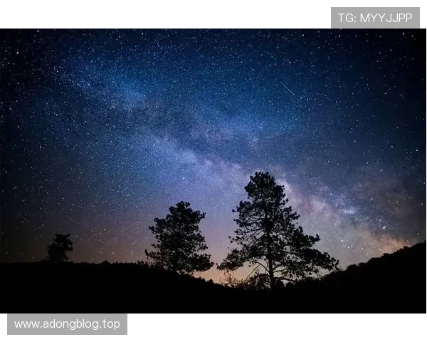 在寂静夜空中用镜头捕捉银河与星辰之美的星空摄影之旅探索宇宙奥秘